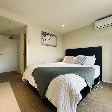 Queenstown Studio - 5Mins To Airport - Aircond - Free Wifi - Walk To Centre Exterior photo